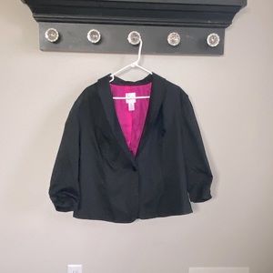Cropped black blazer